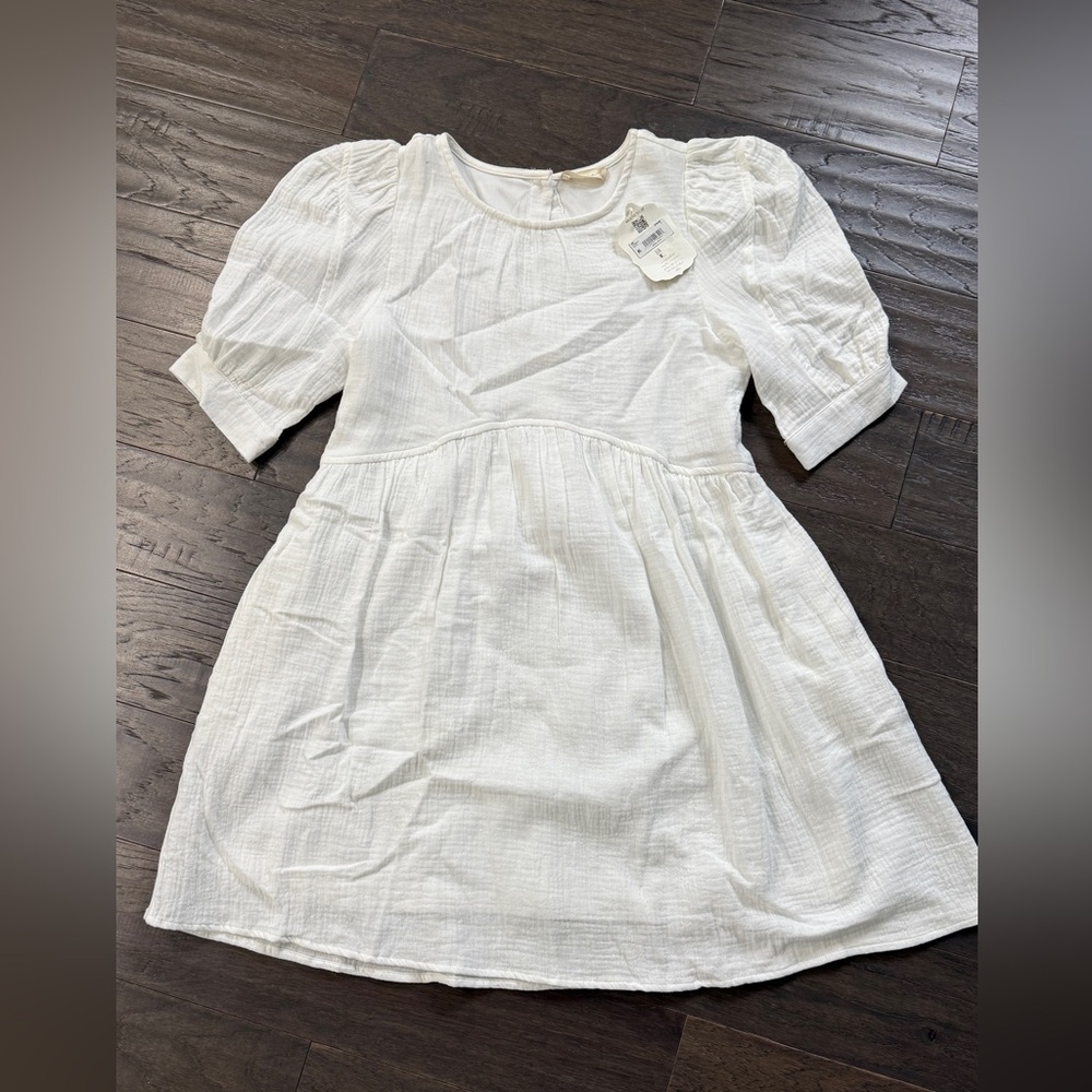 Brand new women’s white dress from altard state size small